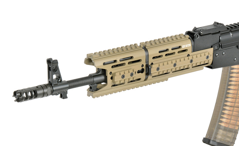 Strike Industries AK-TRAX mit Eshooter ETU max. 0,5J AEG TAN