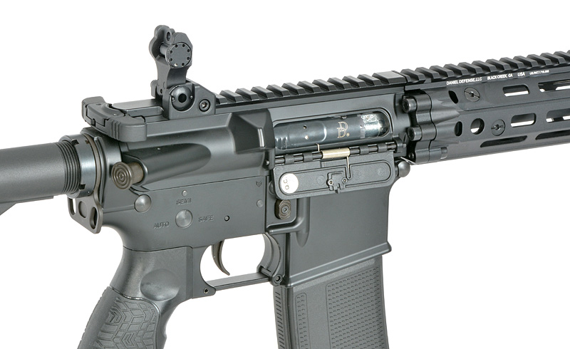 Daniel Defense M4A1 RIII 14.5" max. 0,5J AEG mit Eshooter ETU, Schwarz